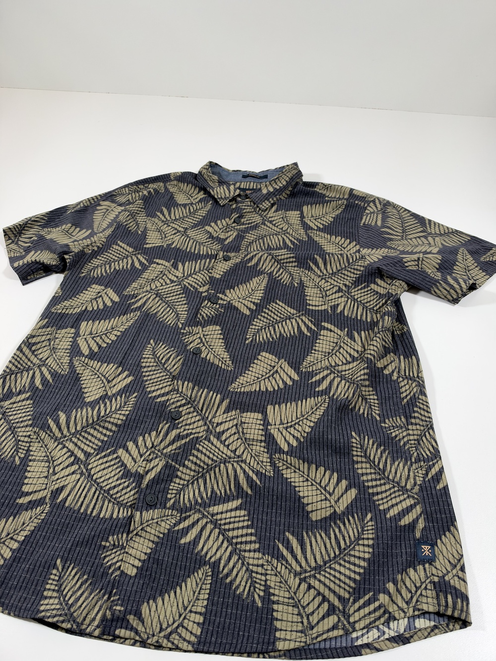 Roark Bless Up Shirt Mens L Blue Tropical Leaf Short Sleeve Button Up